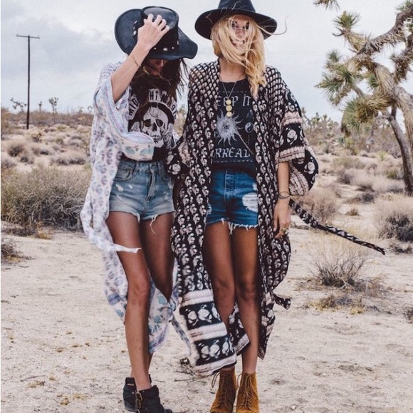 Meet your Posh Ambassador, Jana - Picture 7 of 16